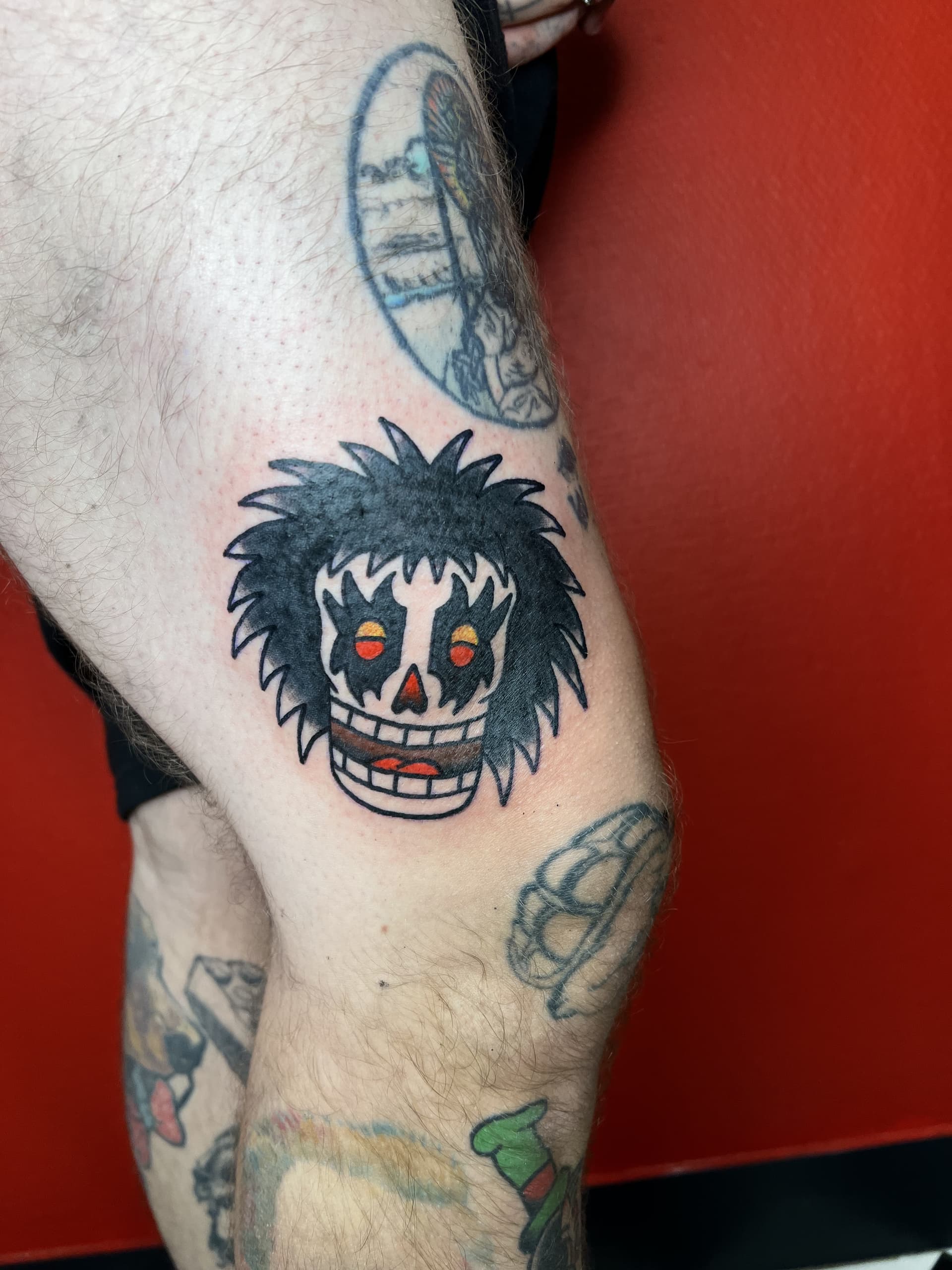 Mapache Studio - Artyści